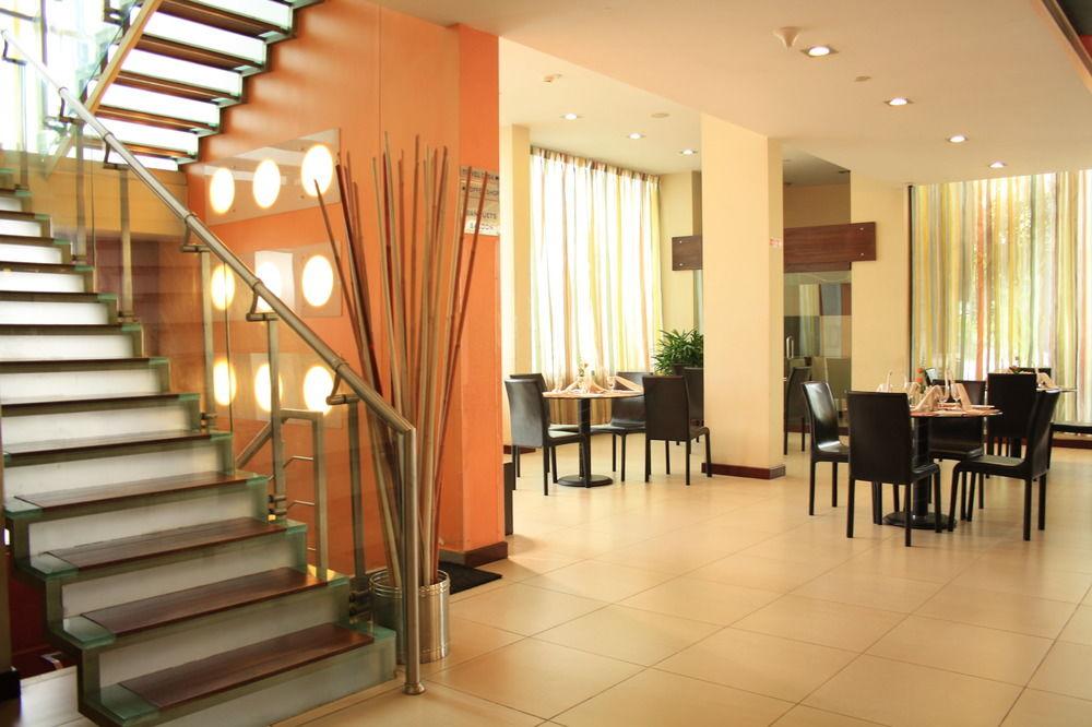 37Th Crescent Hotel Bengaluru Εξωτερικό φωτογραφία