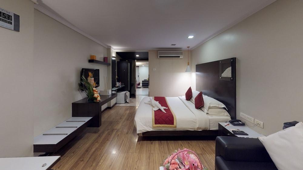 37Th Crescent Hotel Bengaluru Εξωτερικό φωτογραφία