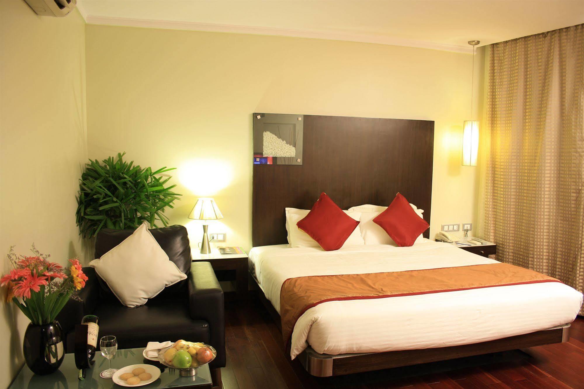 37Th Crescent Hotel Bengaluru Εξωτερικό φωτογραφία